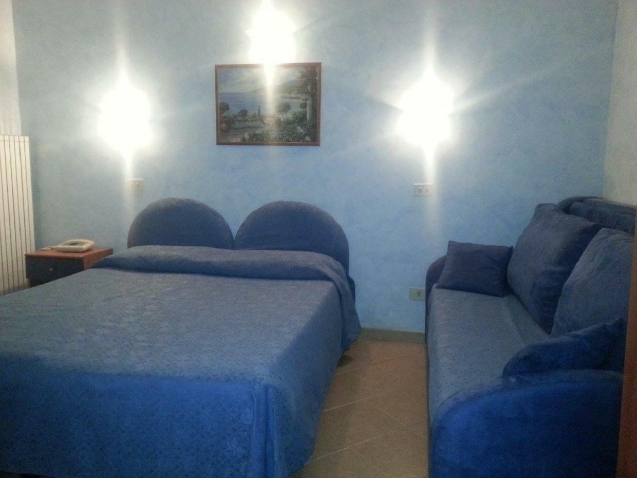 Hotel La Milanese Pietra Ligure Extérieur photo