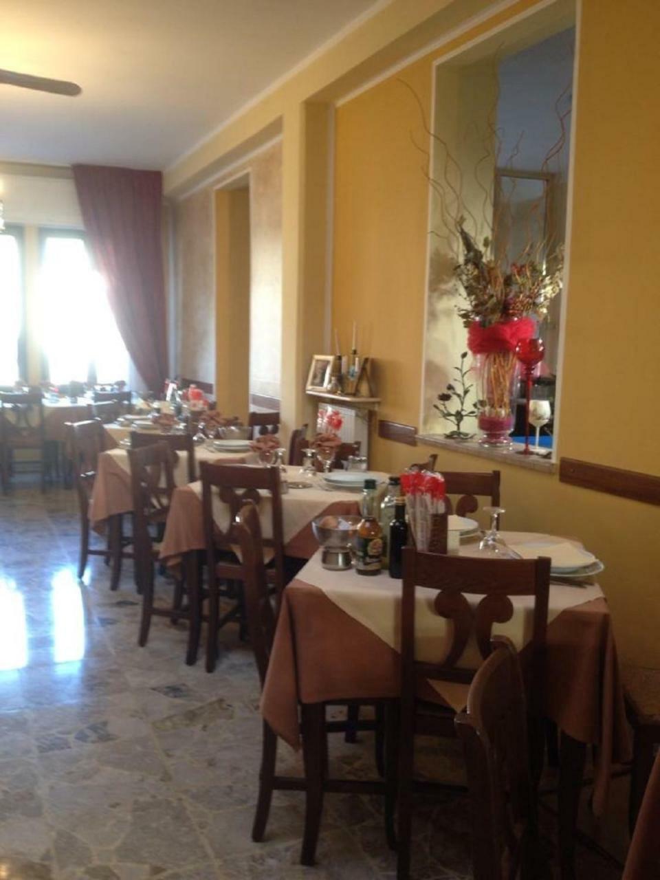 Hotel La Milanese Pietra Ligure Extérieur photo