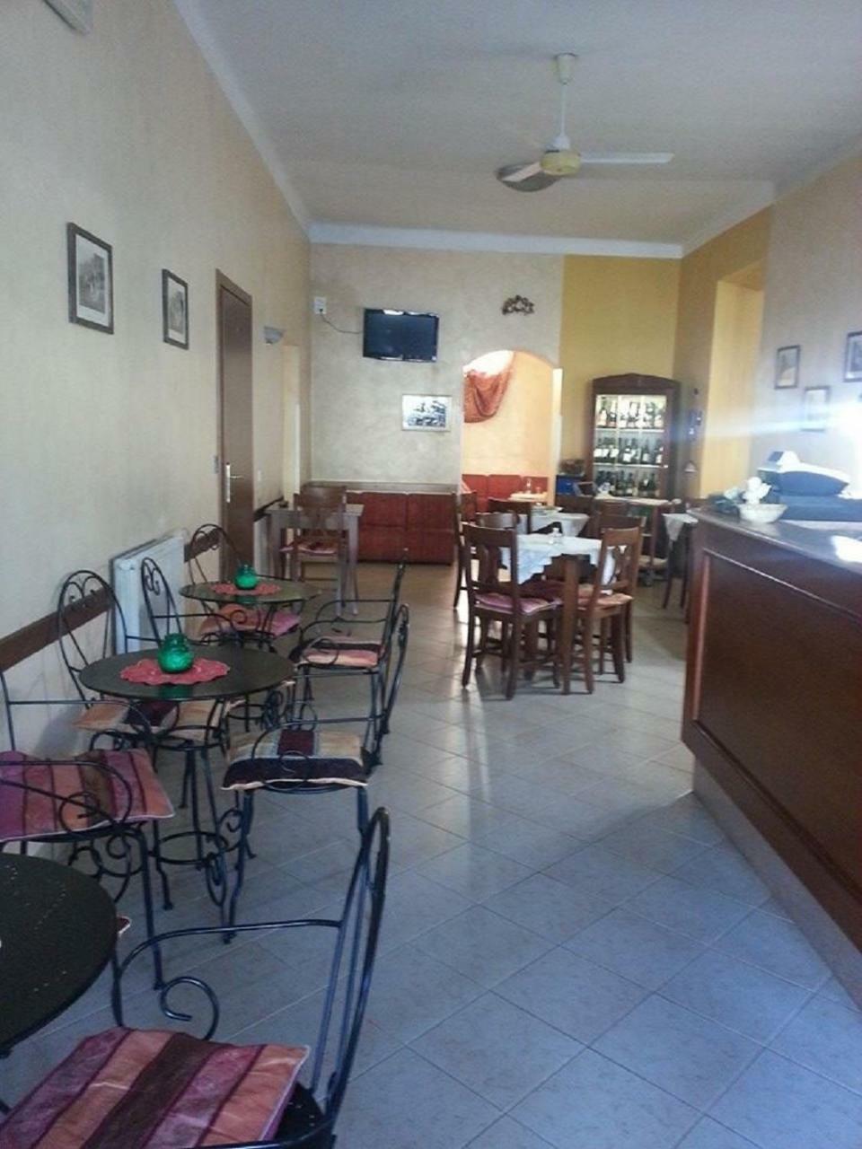 Hotel La Milanese Pietra Ligure Extérieur photo